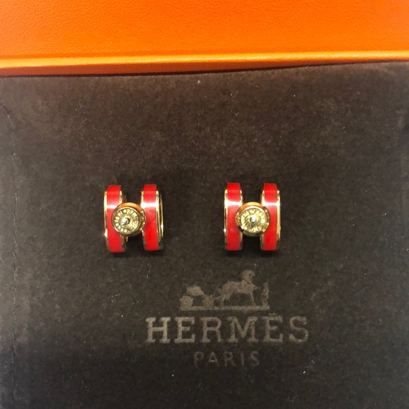 1HR sale⭐️Hermes (red) H pop lacquer earrings - Picture 3 of 8